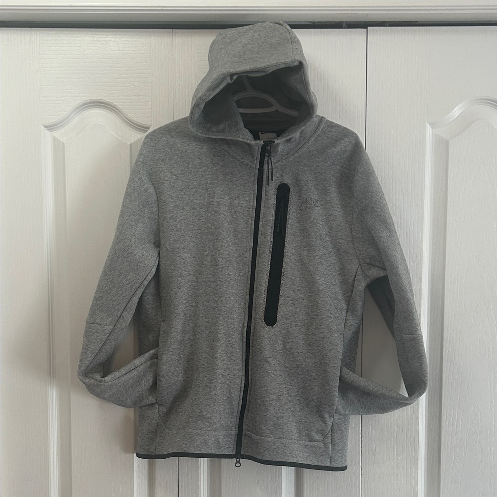 Nike Tech Fleece Gray Men’s Medium